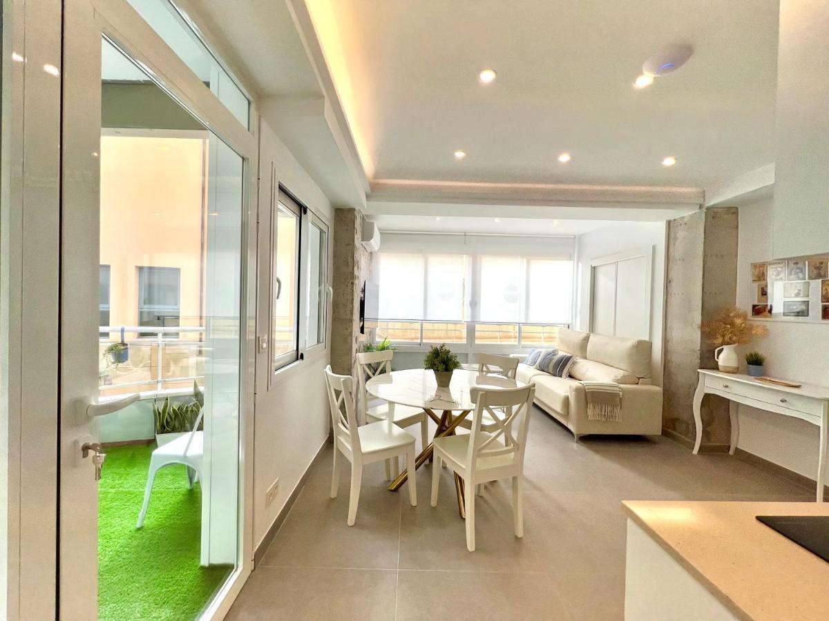 Malagueta Beach III & Terrace By Ele Apartments Málaga Extérieur photo